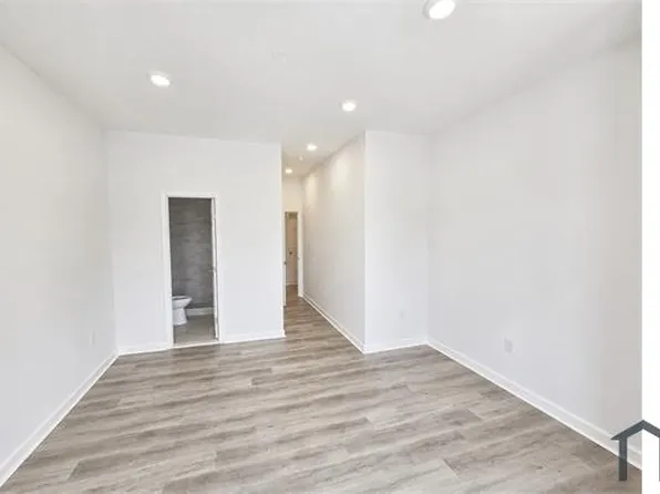 4031 Park Heights Ave, Baltimore, MD 21215