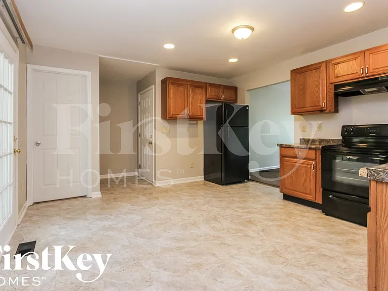 10207 Catalina Dr — Photo 6
