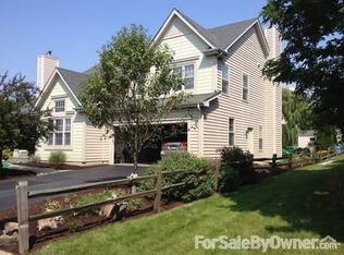 816 Pleasant St, Fox River Grove, IL 60021