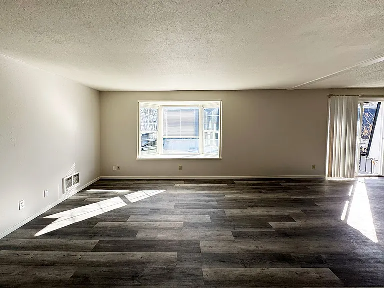 French Quarter Apartments — Photo 26