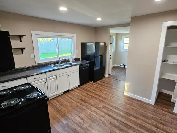 274 Poker Rd #A, Mount Pleasant, PA 15666