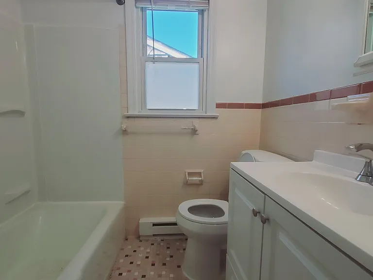 313 Flax Hill Rd #A — Photo 8
