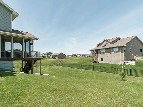 2nd image of 5826 Prairie Cloud Ct