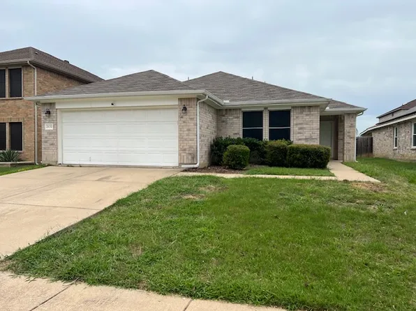 2132 Van Zandt Dr, Grand Prairie, TX 75052