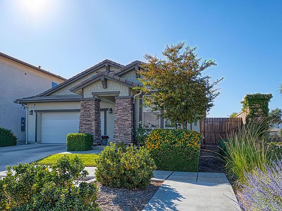 4th image of 362 Atlantica Dr S