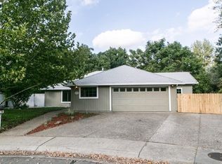 7097 Irving Rd, Redding, CA 96001