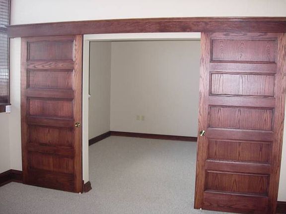 Sliding Doors - Master Bd