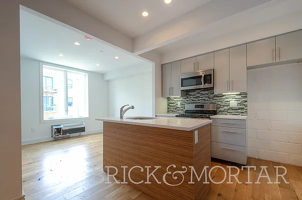Rented by Brick&Mortar | media 15