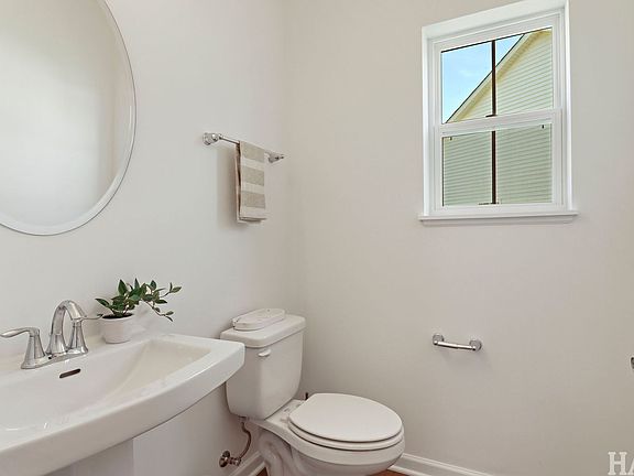 5th image of 2477 Olivia Ct