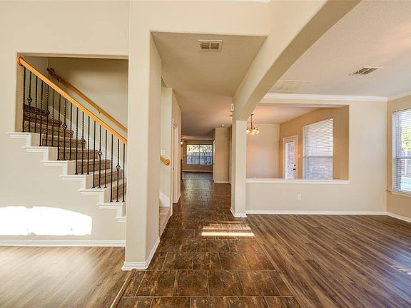 3rd image of 2360 Quiet Oak Ln