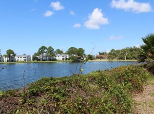 13 Meigs Dr, Shalimar, FL 32579