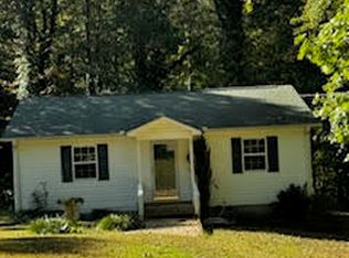 713 Ridgeview Dr, Lavonia, GA 30553