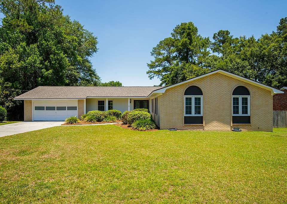 1st image of 106 Sunnymeade Dr