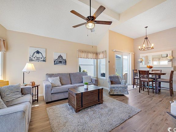5th image of 306 Lyons Cove Dr.