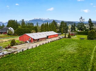 15023 Harris Rd, Pitt Meadows, BC V3Y1Z1