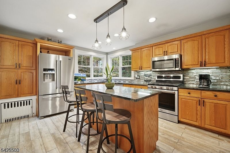 1st image of 526 Highland Ave