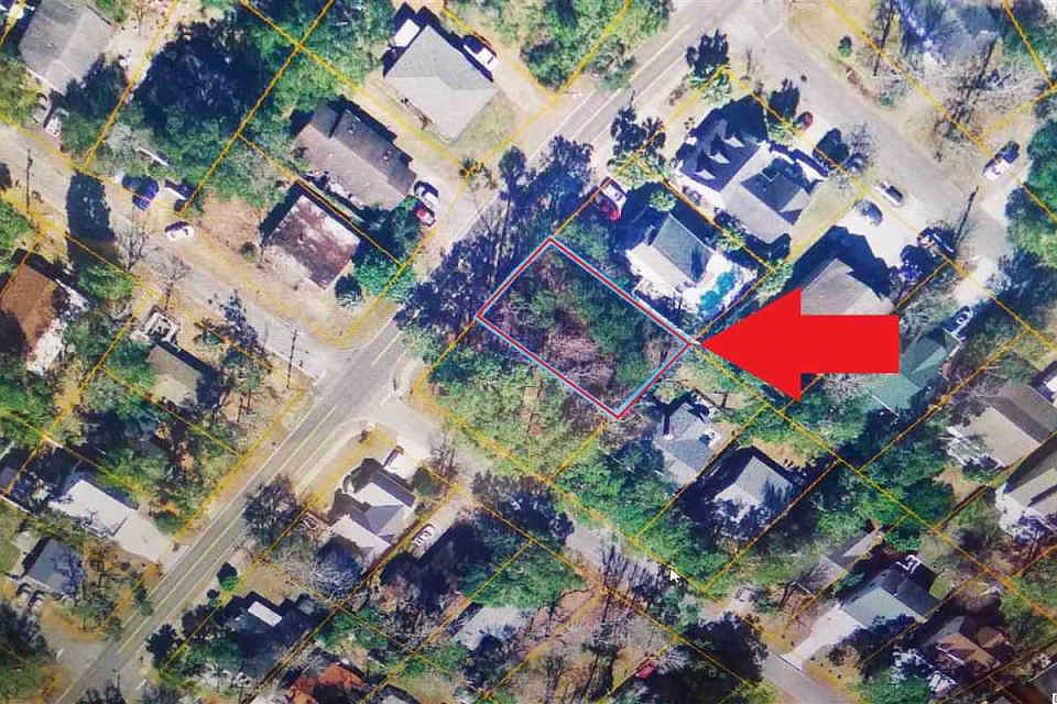 2nd image of 423 S Hollywood Dr