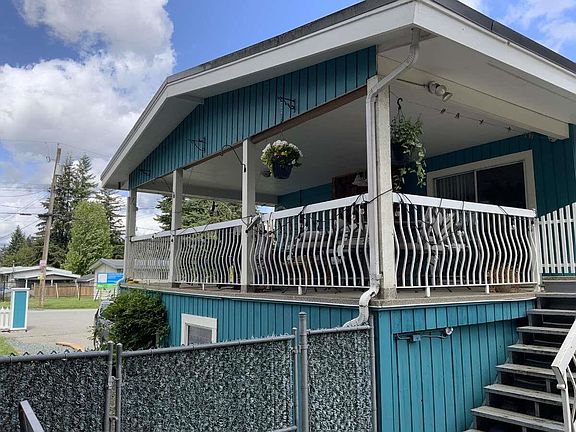 4th image of 33232 Hawthorne Ave