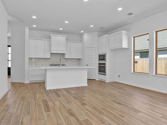 2nd image of 323 Twilight Meadow Way