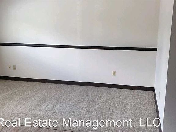 5th image of 1260 University Dr #5