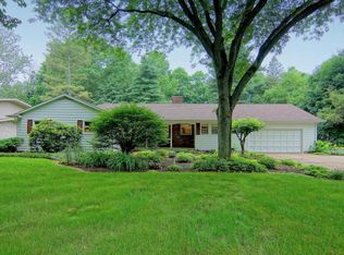 4460 Tanglewood Trl, Saint Joseph, MI