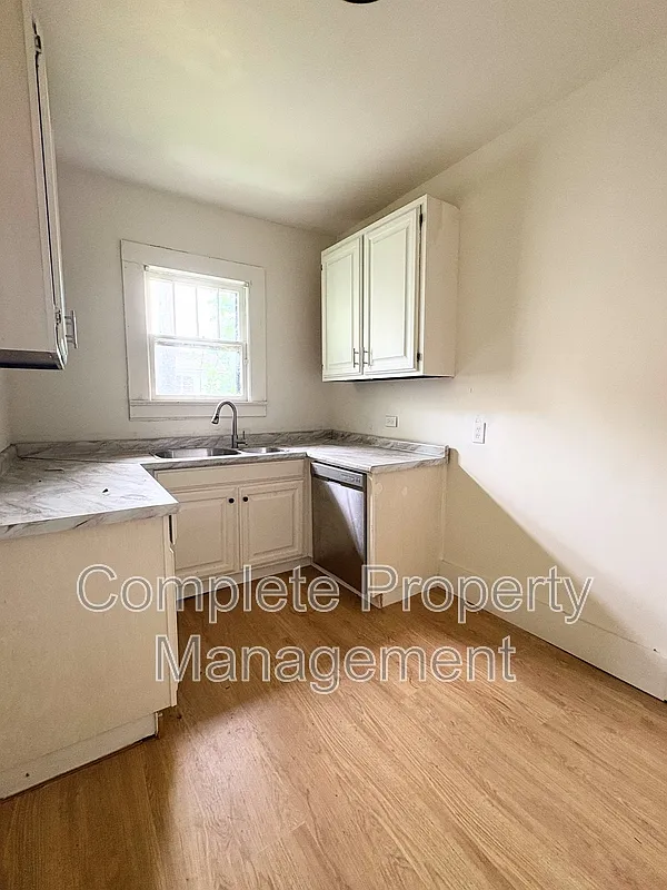 3 bed, 2.0 bath, $1,250 — Photo 3