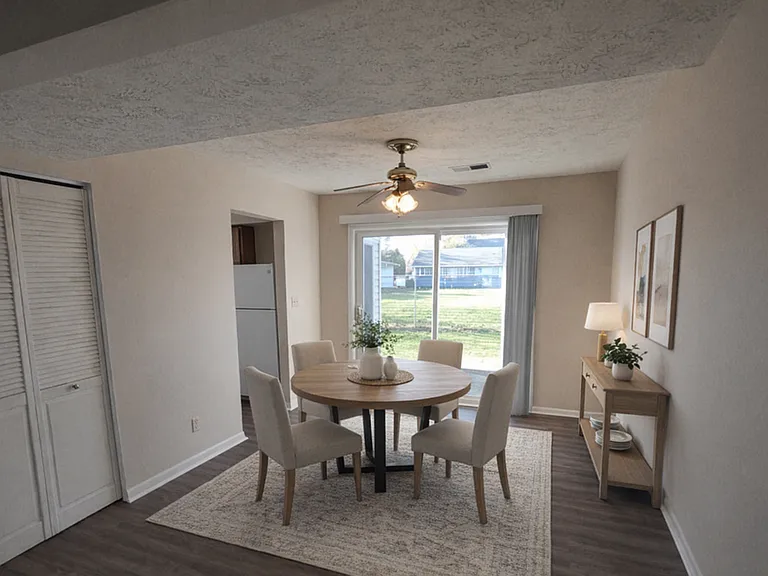 410 - WINDING BROOK APARTMENTS — Photo 41