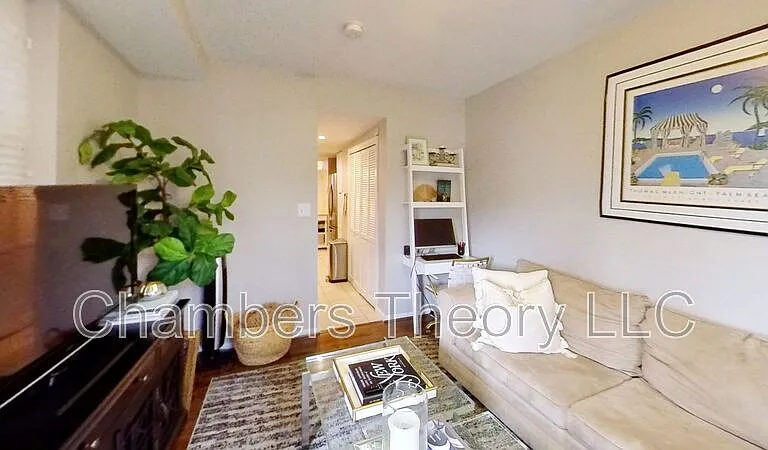 1821 9th St NW — Photo 9
