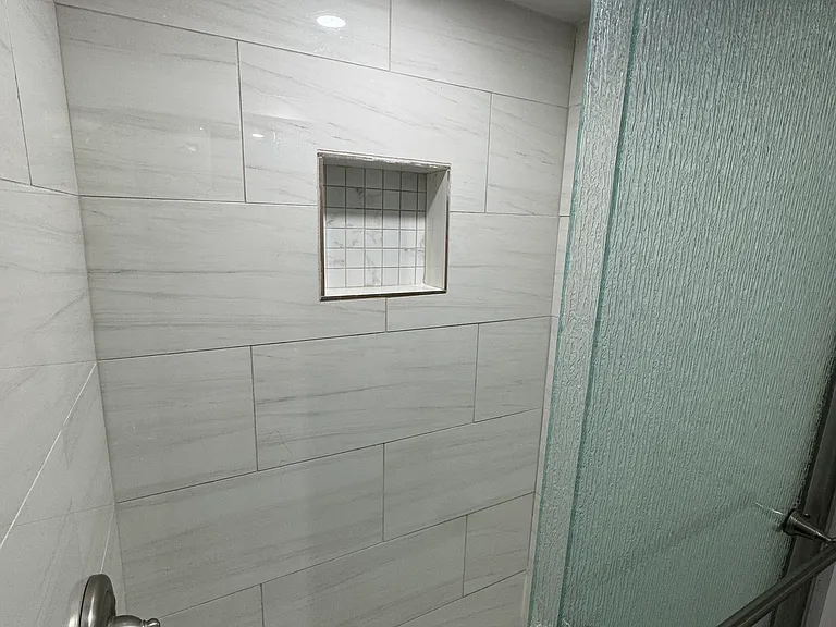 14212 Essex Dr #BASEMENT — Photo 4
