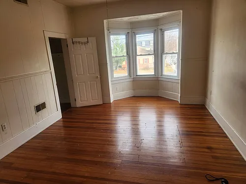 588 Railroad Ave #3 Photo 1