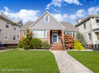 105 Bentley St, Staten Island, NY 10307