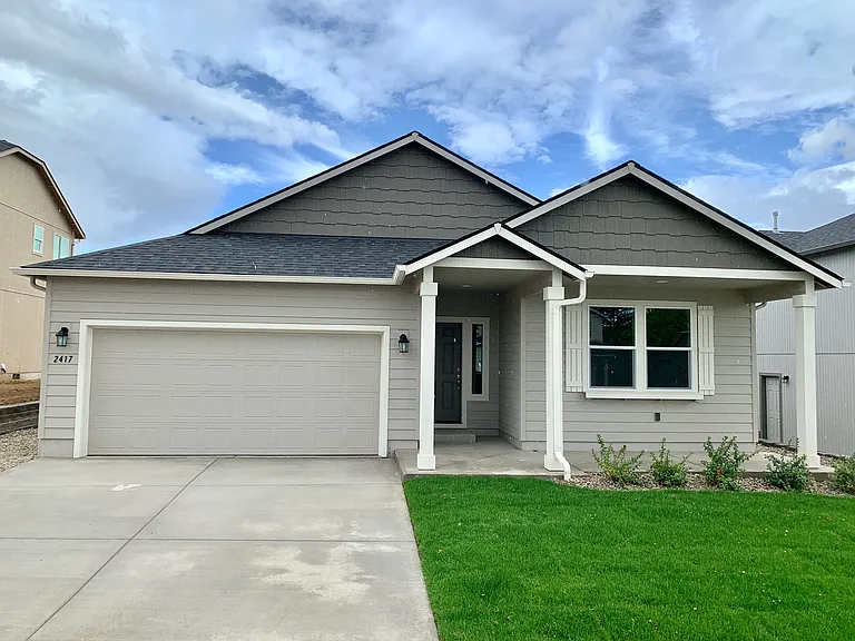 2417 Imperial Dr NW — Photo 1