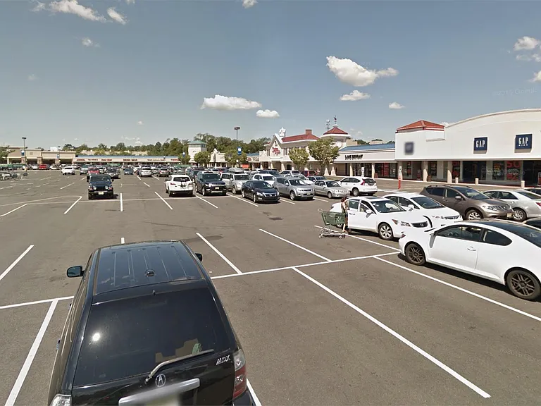 Shops At Somerville