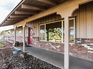 61750 Harmony Ln, Bend, OR 97702