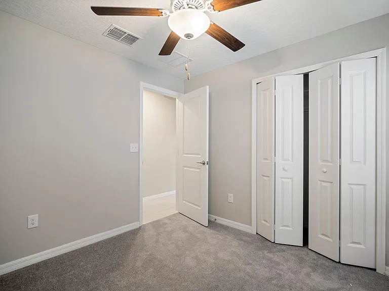 5442 Blue Azure Dr — Photo 32