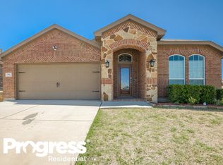 9241 Barbara Dr, White Settlement, TX 76108