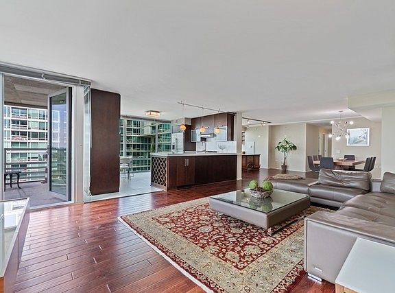3rd image of 9655 Woods Dr #1501
