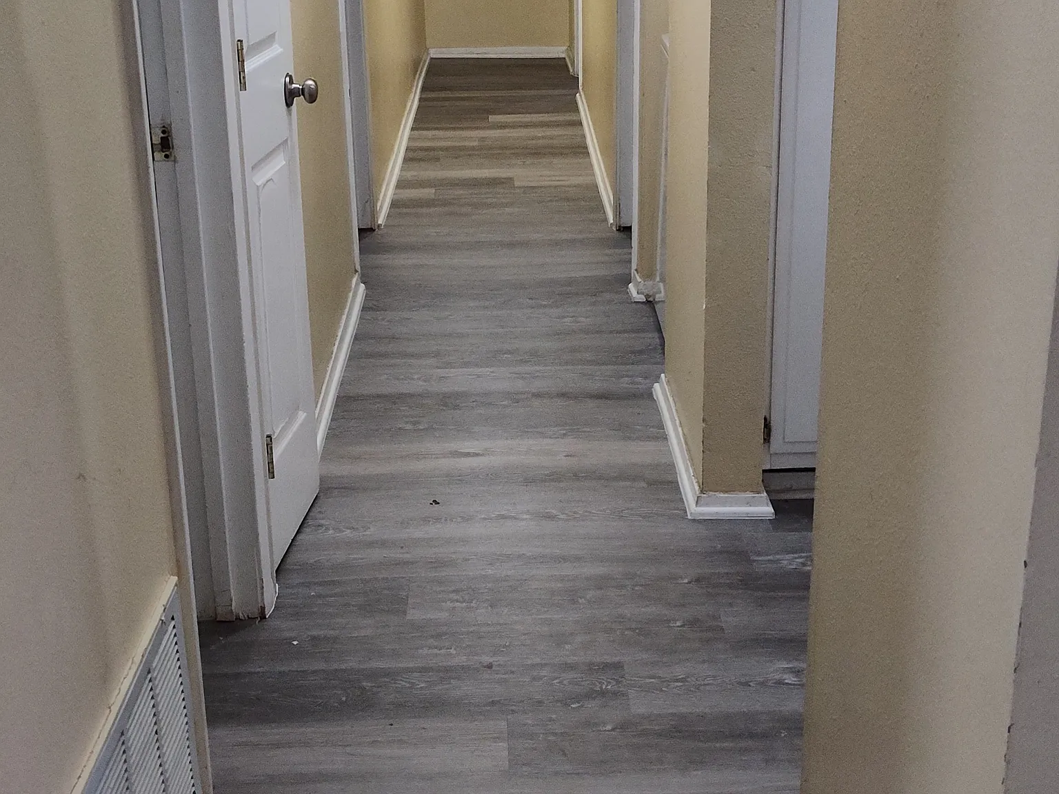 3 bed, 1.5 bath, 1225 sqft, $1,650 — Photo 3