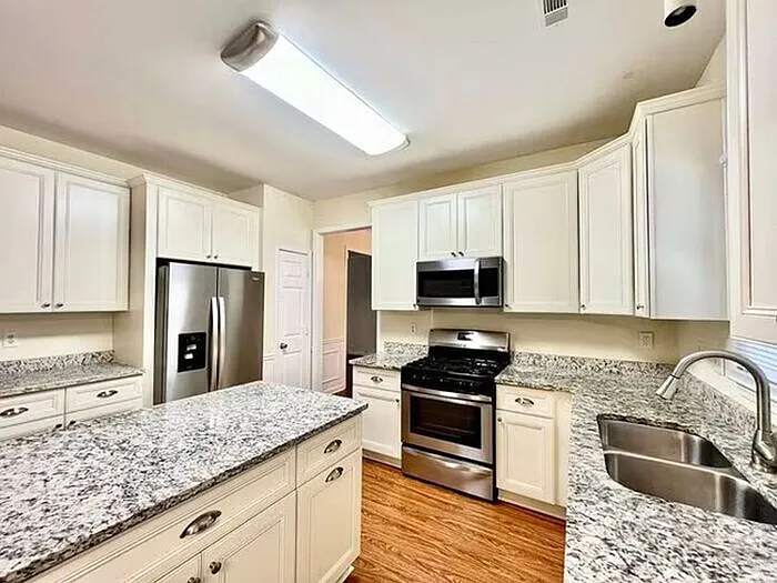 3165 Maple Terrace Dr — Photo 12