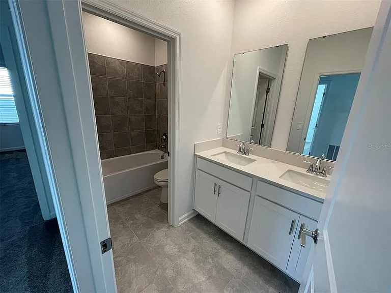 10163 Salt Point Dr — Photo 35