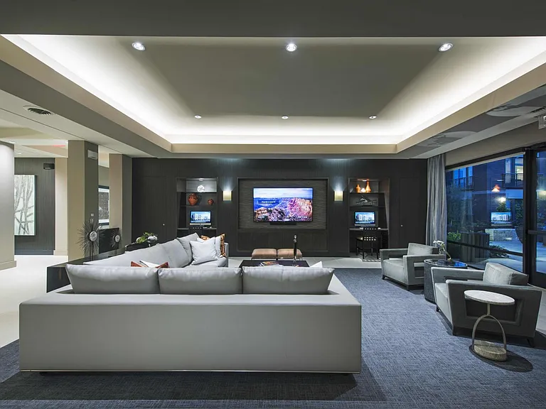 Viridian Design District — Photo 3