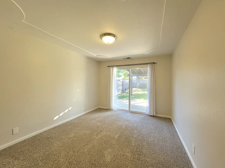 3008 Coach Lite Dr — Photo 30
