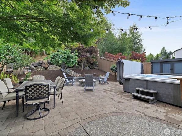 6912 Silent Creek Avenue SE, Snoqualmie, WA 98065