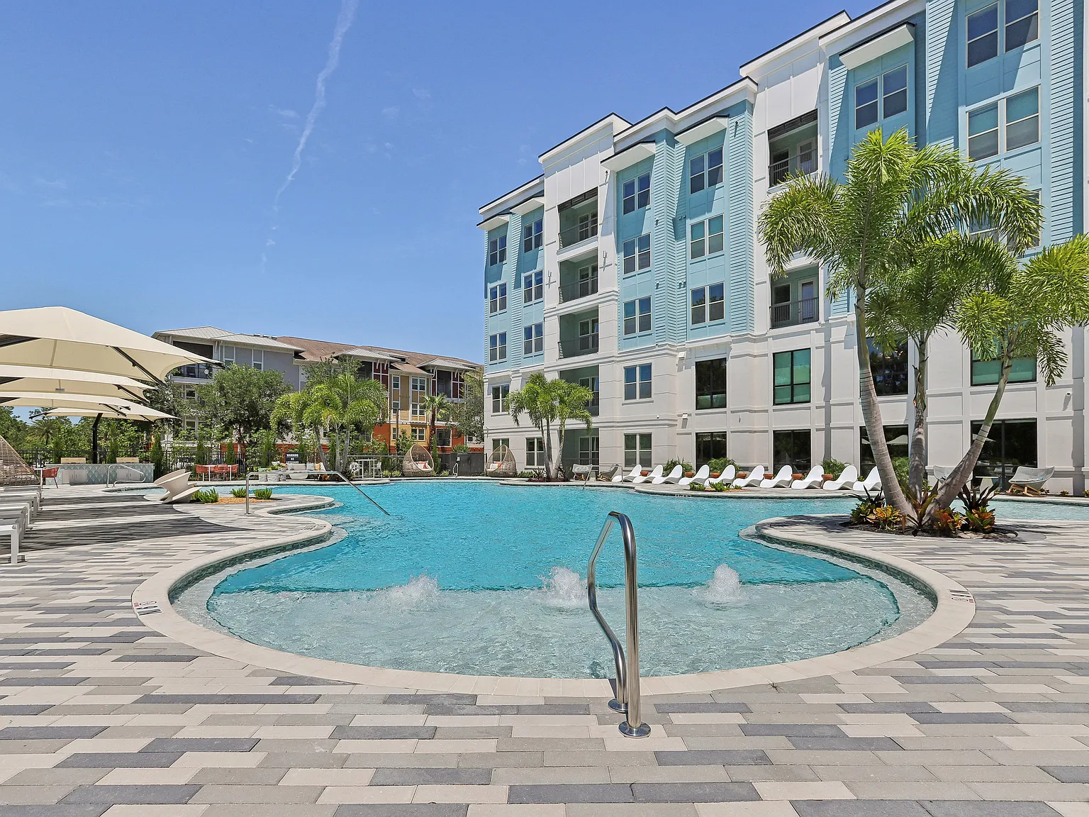 Brea Lakewood Ranch — Photo 2