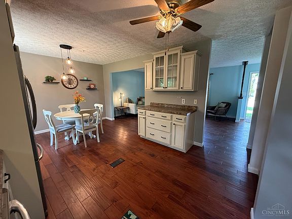4th image of 1831 Augusta Blvd