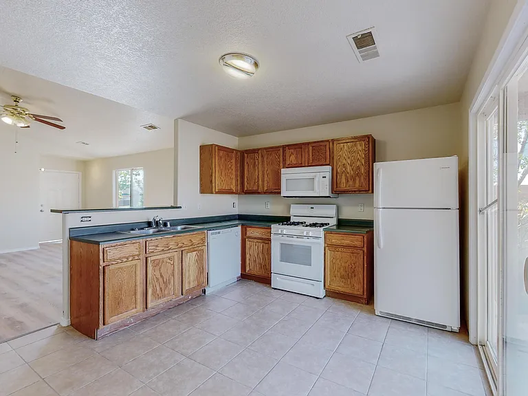 3473 Martin Meadows Dr NE — Photo 11