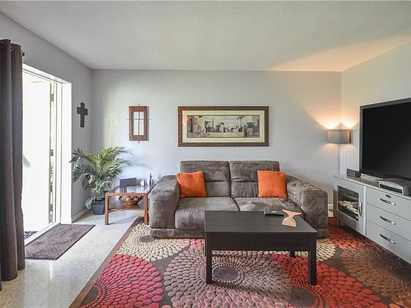 3rd image of 1635 NE 5th Ct APT B