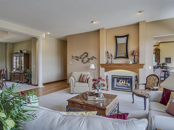 4th image of 108 Bay Meadows Dr