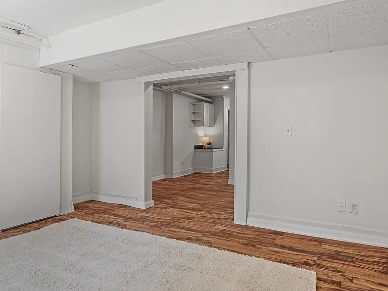 2449 Pillsbury Ave S #1 — Photo 5