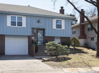10259 W 96th Pl, Overland Park, KS 66212
